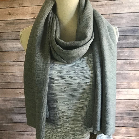 lululemon athletica Accessories - NWT HCMG LULULEMON ALL THAT SHIMMERS SCARF OS GREY